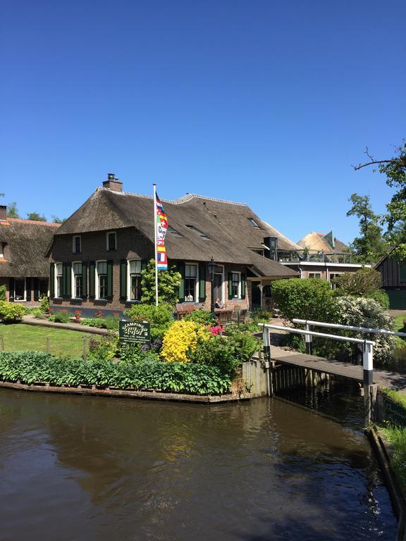 Bed & Bike De Hofstee Bed & Breakfast Giethoorn Exterior photo